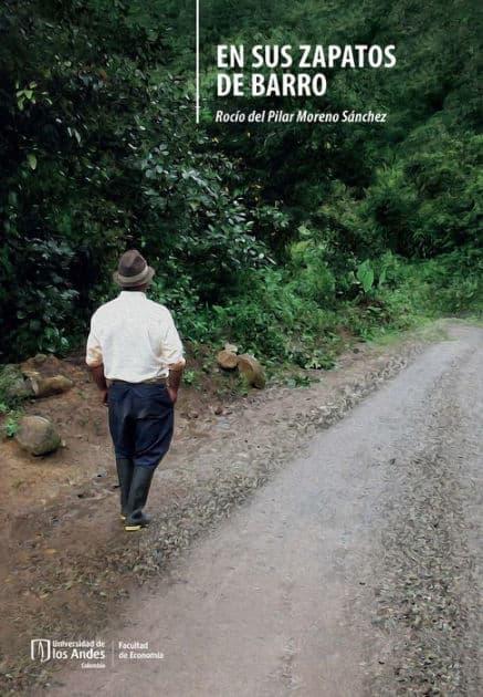 En sus zapatos de barro by Rocío Pilar Moreno del Sánchez